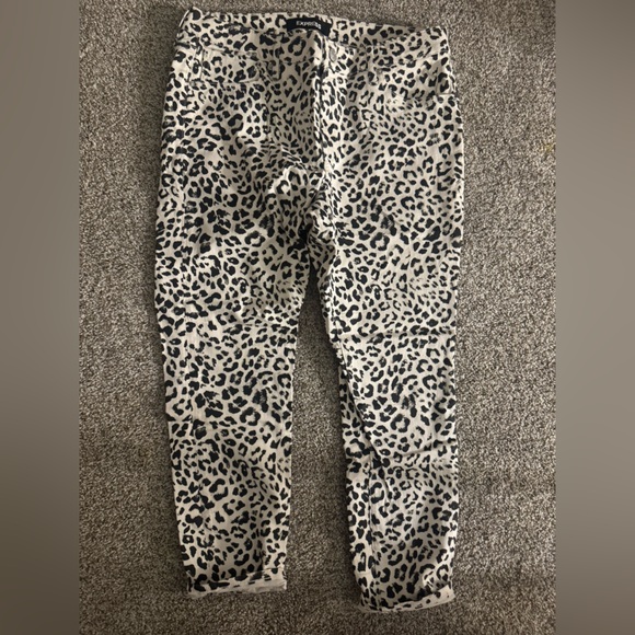 Express Denim - Express Black and Cream High Rise Jeans